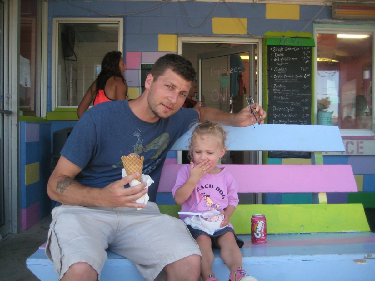 photo of author jeffrey pillow and his daughter