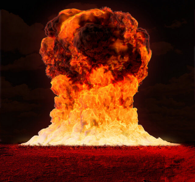 image of nuclear bomb explosion and mushroom cloud